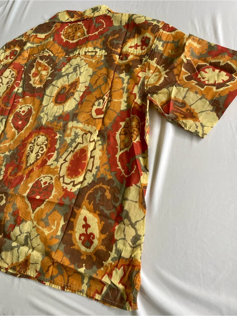 Banana Republic Orange, Rust and Olive Paisley Button-Up Shirt